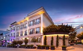 Motto By Mula Hotel